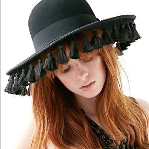 Super Rare Brixton ‘Sophia’ Tassel Wide Brim Hat | Black | Size XS